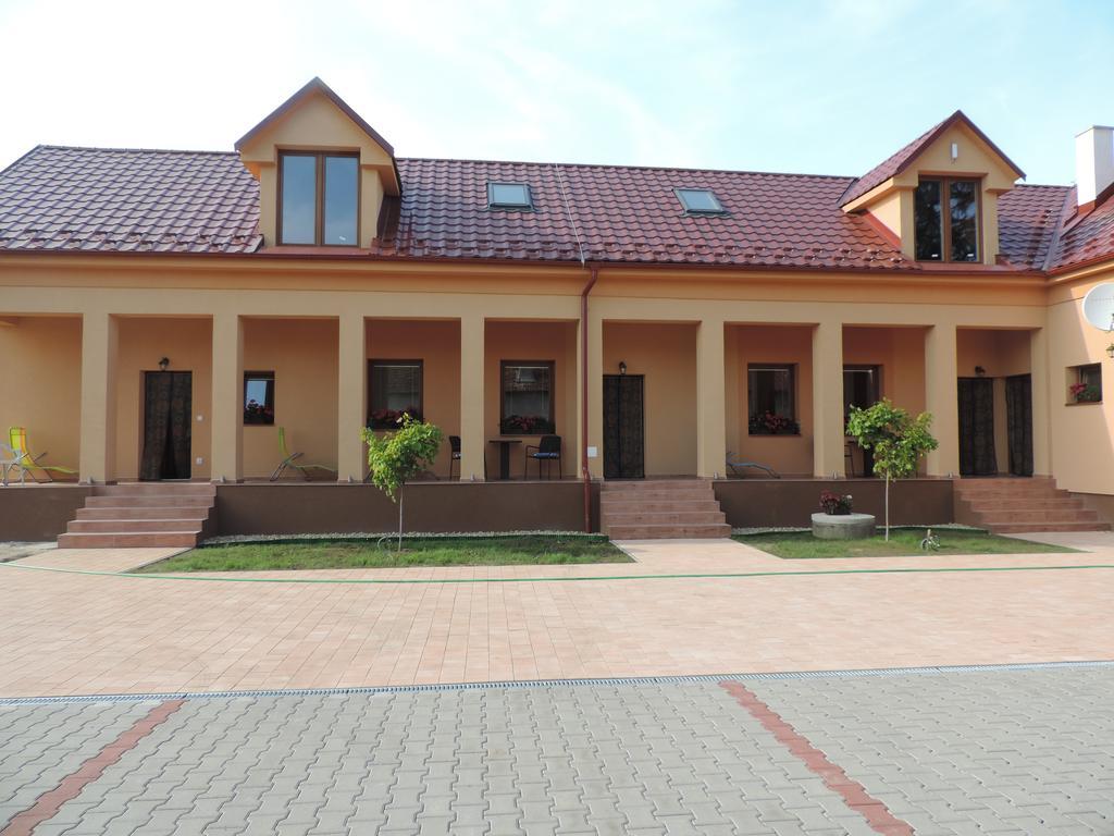 Vila Maria Rapovce Ngoại thất bức ảnh